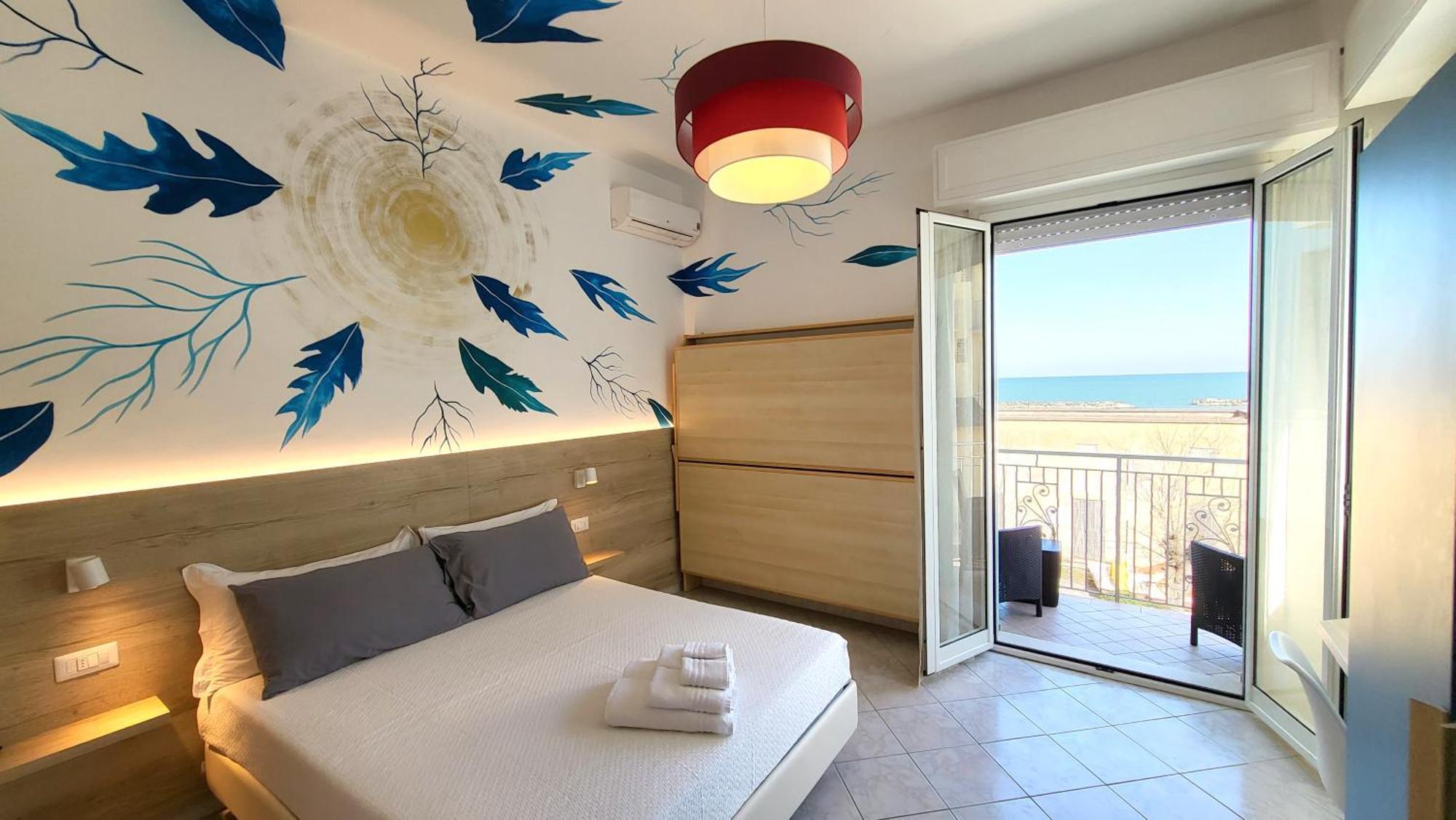 Hotel Art La Perla 3*