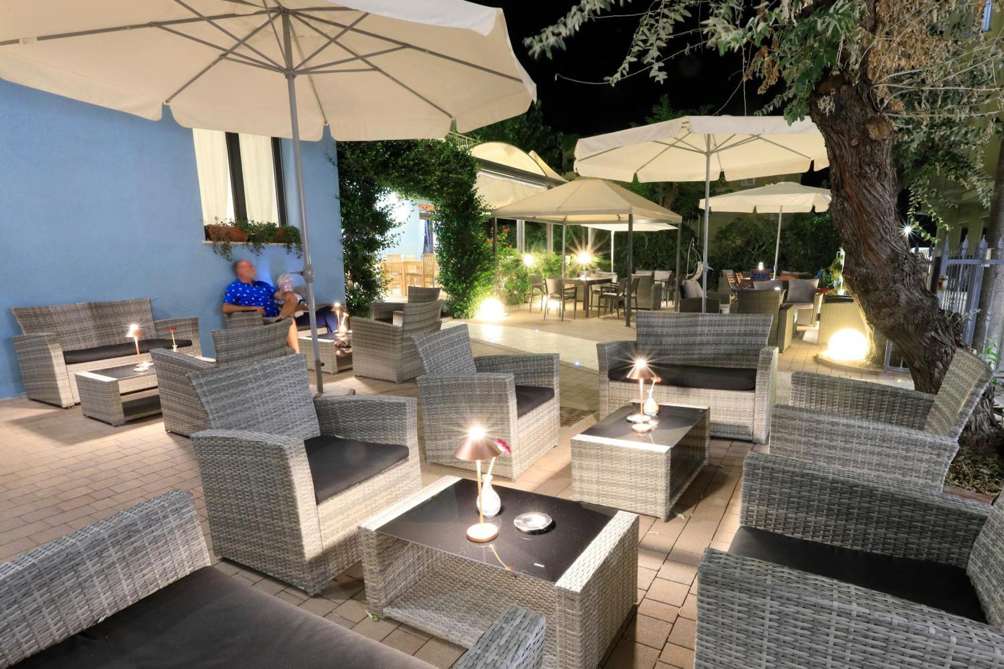 Art La Perla Hotel 3*